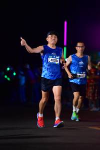 BIB: 40384, 41317
                            <button type="button" onclick="openModal(20723636)" class="btn btn-primary btn-sm float-right btn-popup" data-toggle="modal" data-target=".modal-high-quality">
                        <i class="fas fa-shopping-cart"></i> Add to Cart
                    </button>
                                            <button type="button" onclick="isThisMe(20723636, true)" class="btn btn-success btn-sm float-right btn-popup btn-isme hidden" data-toggle="tooltip" data-placement="bottom" title="นี่คือรูปของคุณใช่ไหม คลิกที่นี่เพื่อเอาเข้าอัลบั้ม">
                        <i class="fas fa-plus"></i> Add to album
                    </button>
                    <button type="button" onclick="isThisMe(20723636, false)" class="btn btn-warning btn-sm float-right btn-popup btn-isnotme hidden">
                        <i class="fas fa-ban"></i> Remove from album
                    </button>